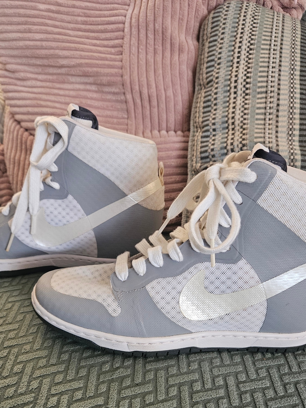 Nike Rare Classic Women's High-Top Hidden Wedge Sneakers Exc Cond. sz 9US